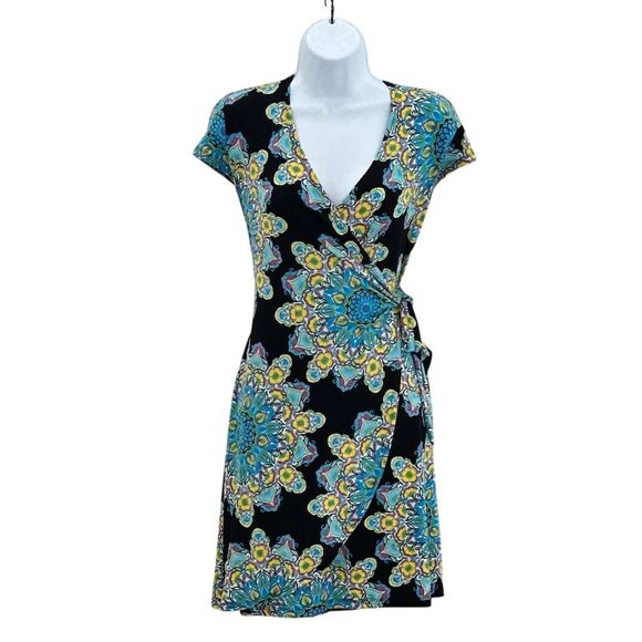 Madison Women's M Wrap Dress Floral Knee Length V-Neck Short Sleeve - Picture 6 of 6